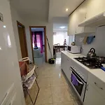 شقة Gutierrez لقنت